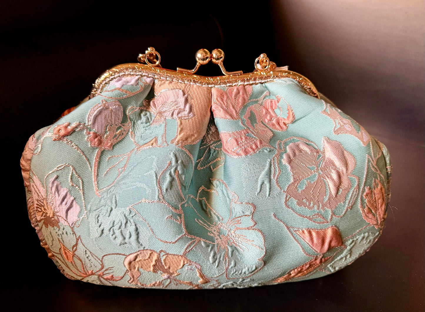 Clutch Pasticcino in Tessuto Matelassé Pregiato – Festive Collection | JLAdore Couture