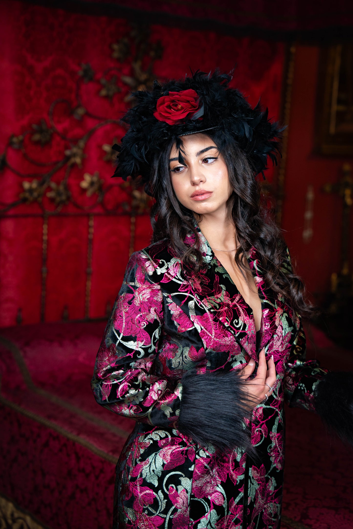 Giacca e Pantalone “Duchessa di Monteleone” – Velluto di seta stampato con dettagli in pelliccia | JLAdore Couture #AfterGattopardo