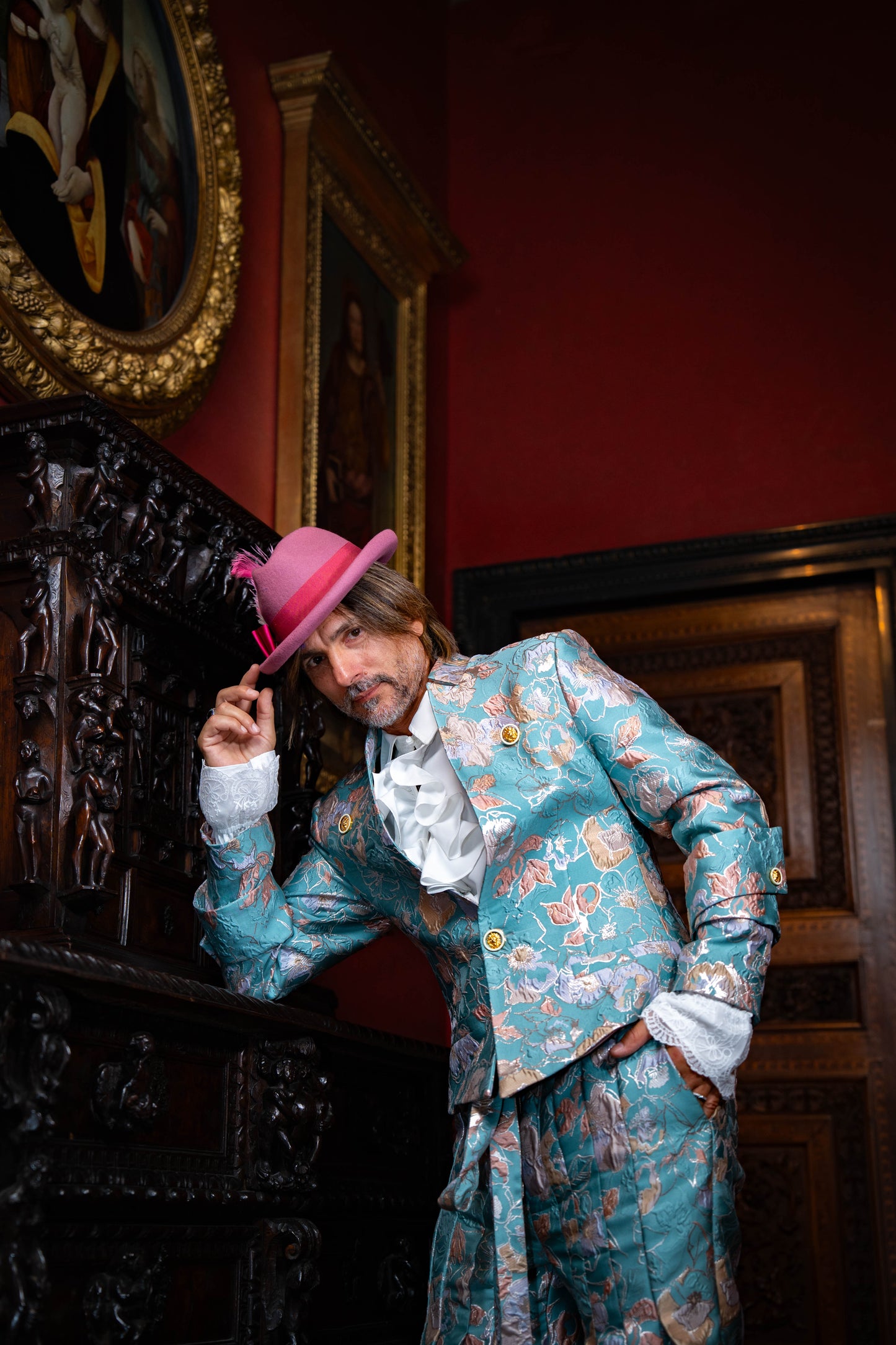 Completo Tancredi in matelassé azzurro con riflessi oro e rosa